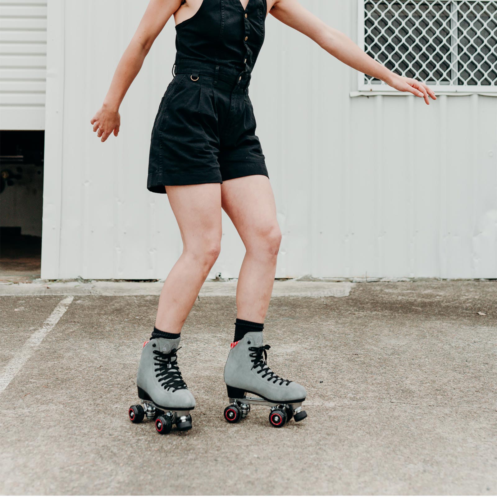 HOQ x Chuffed Wandered Plus Roller Skates / Concrete