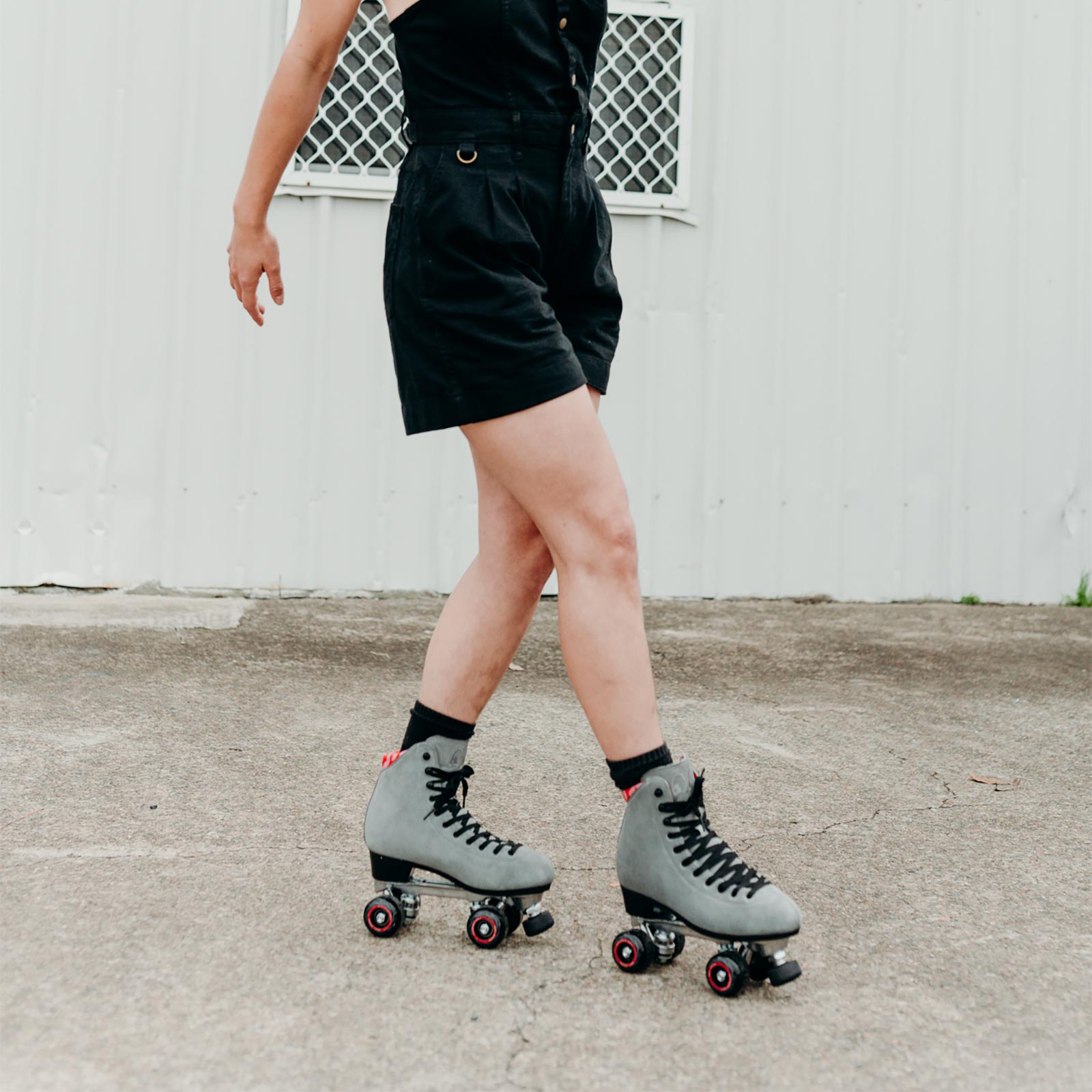 HOQ x Chuffed Wandered Plus Roller Skates / Concrete