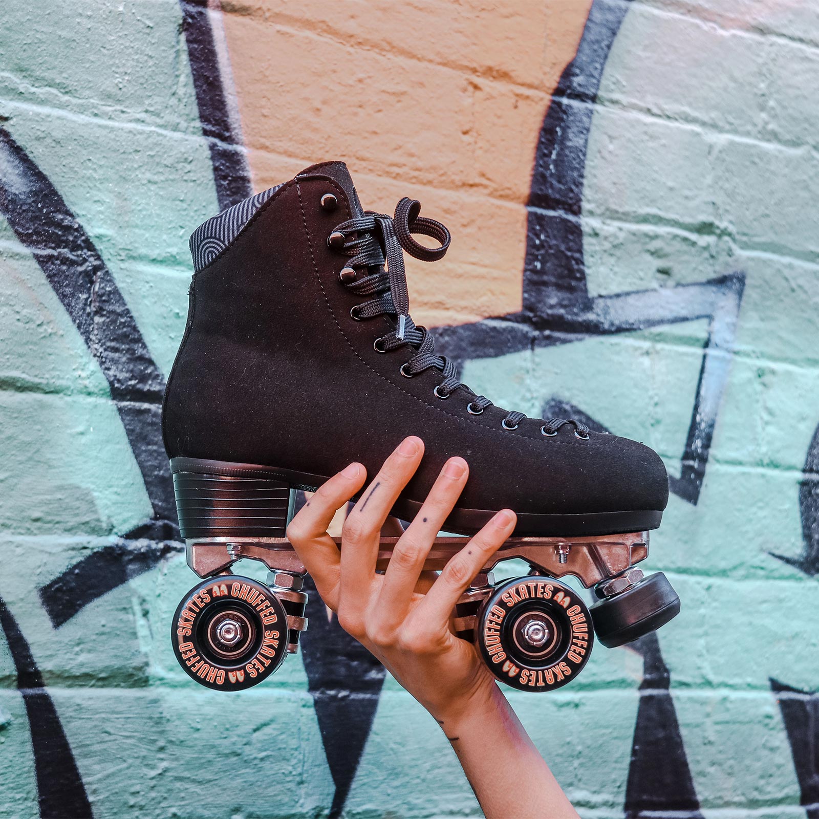 Chuffed Wanderer Roller Skates / Vegan Black